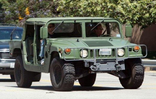 Arnold Schwarzeneggers Hummer H1 Image source httpwww.hollywoodlollipop.com Top Hollywood Stars And Their Rides